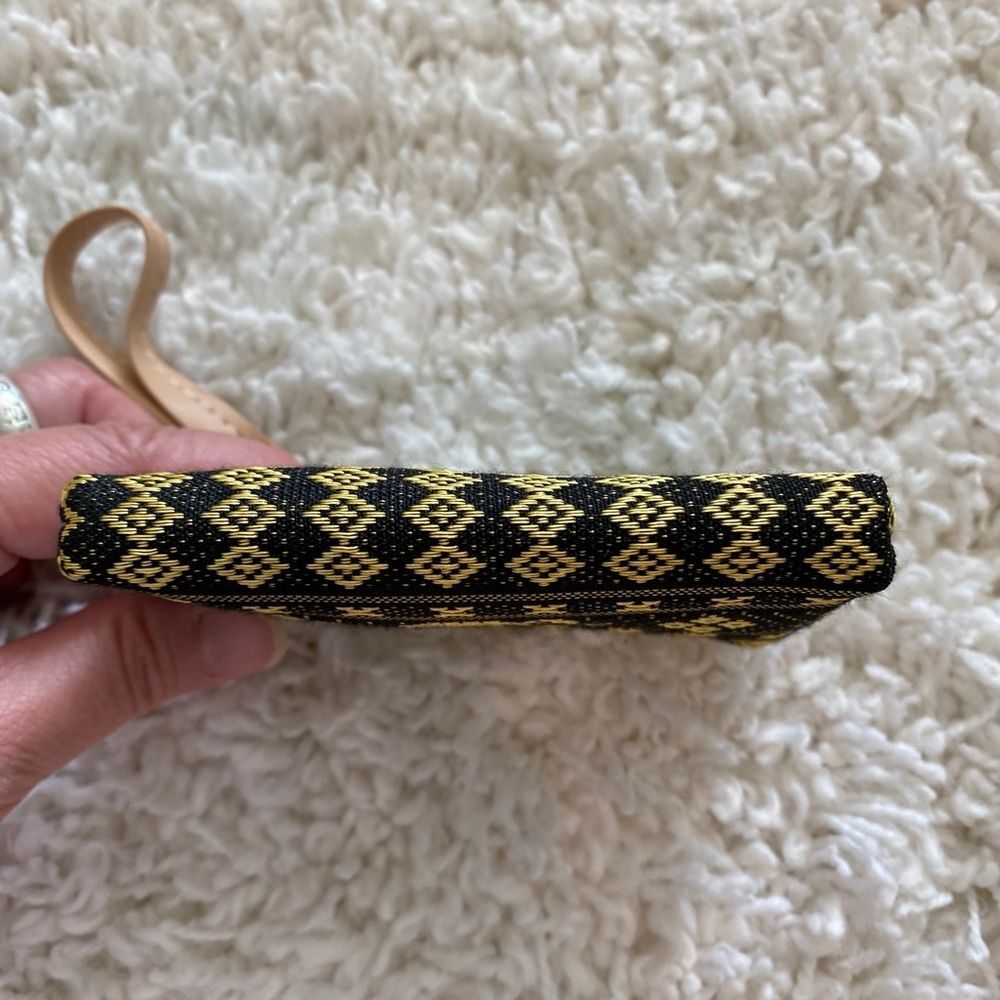 Women's Black/Gold Zipper Card Holder/Coin Purse. Card Holder. O/S. Animal Print - Picture 4 of 6